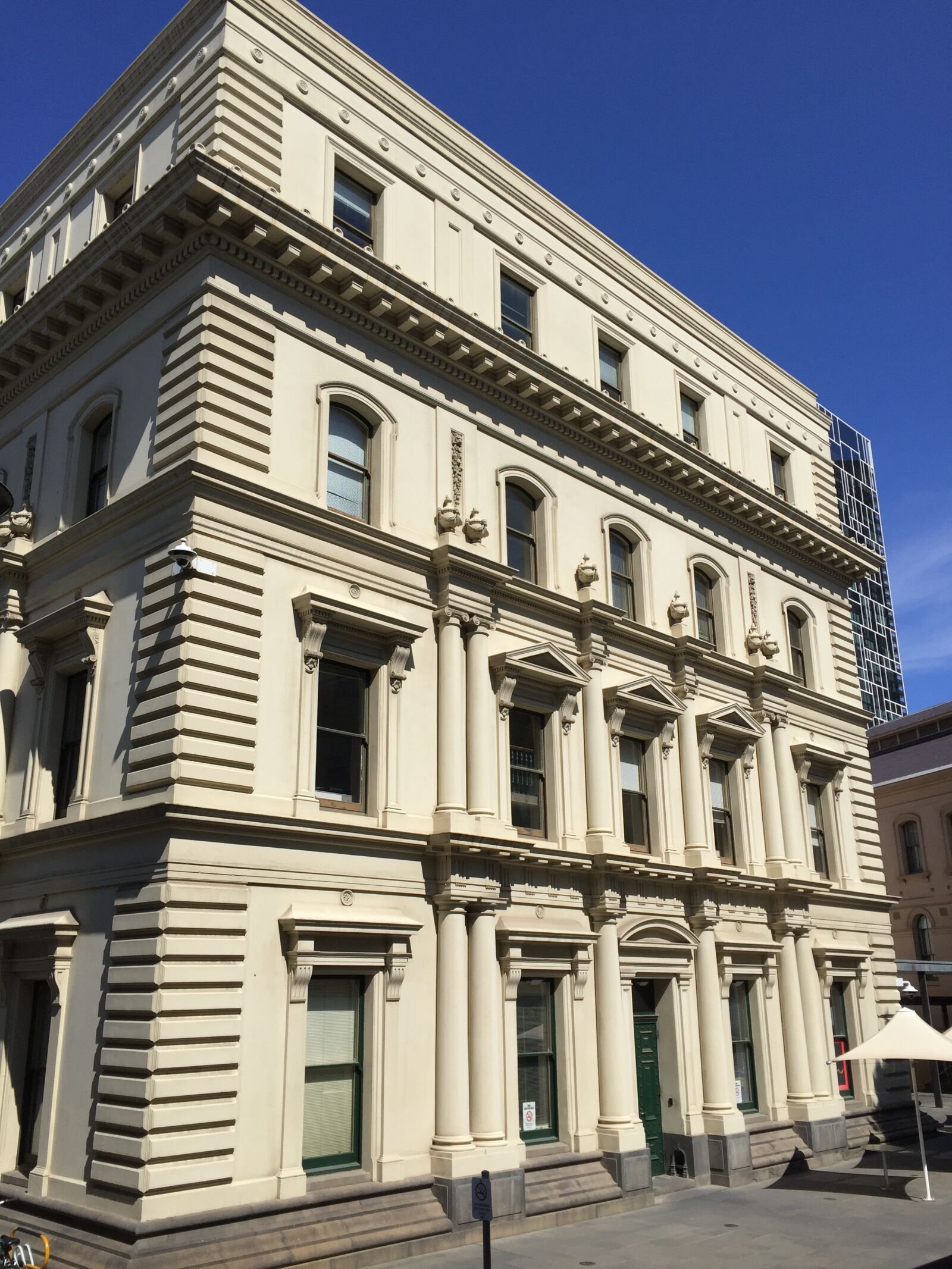 iPhone 6 back camera 4.15mm f/2.2 sample photo. Melbourne, architecture photography