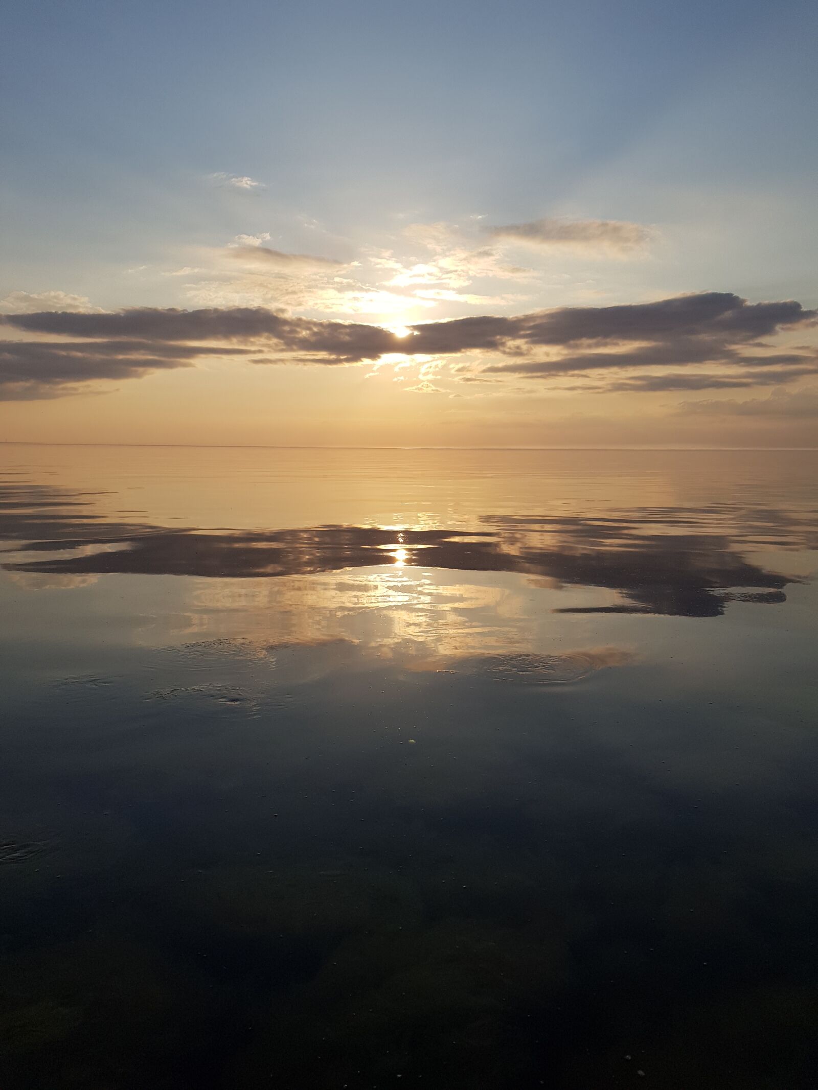 Samsung Galaxy S8 sample photo. Reflection, cloud, calm photography