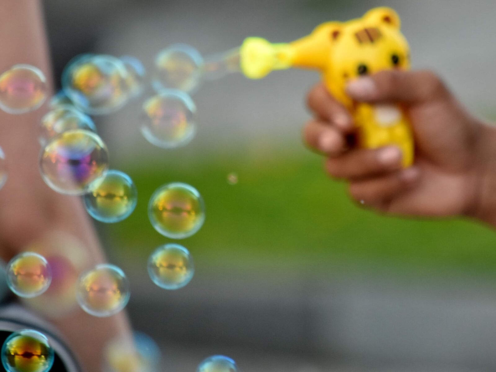 Nikon D5500 sample photo. Bubble, hand, soap, toy photography