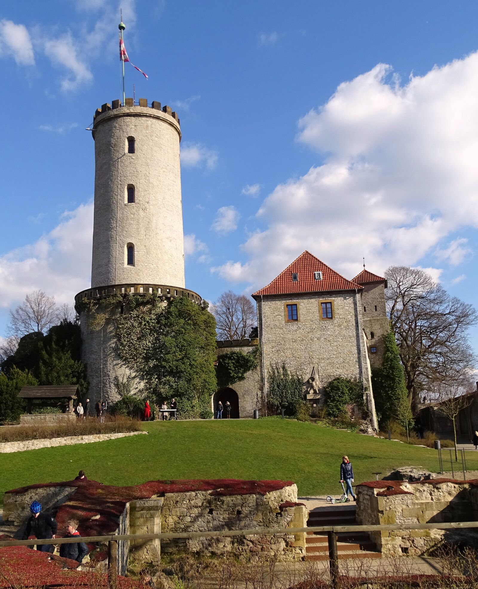 Sony Cyber-shot DSC-HX400V sample photo. Sparrenburg, germany, bielefeld photography