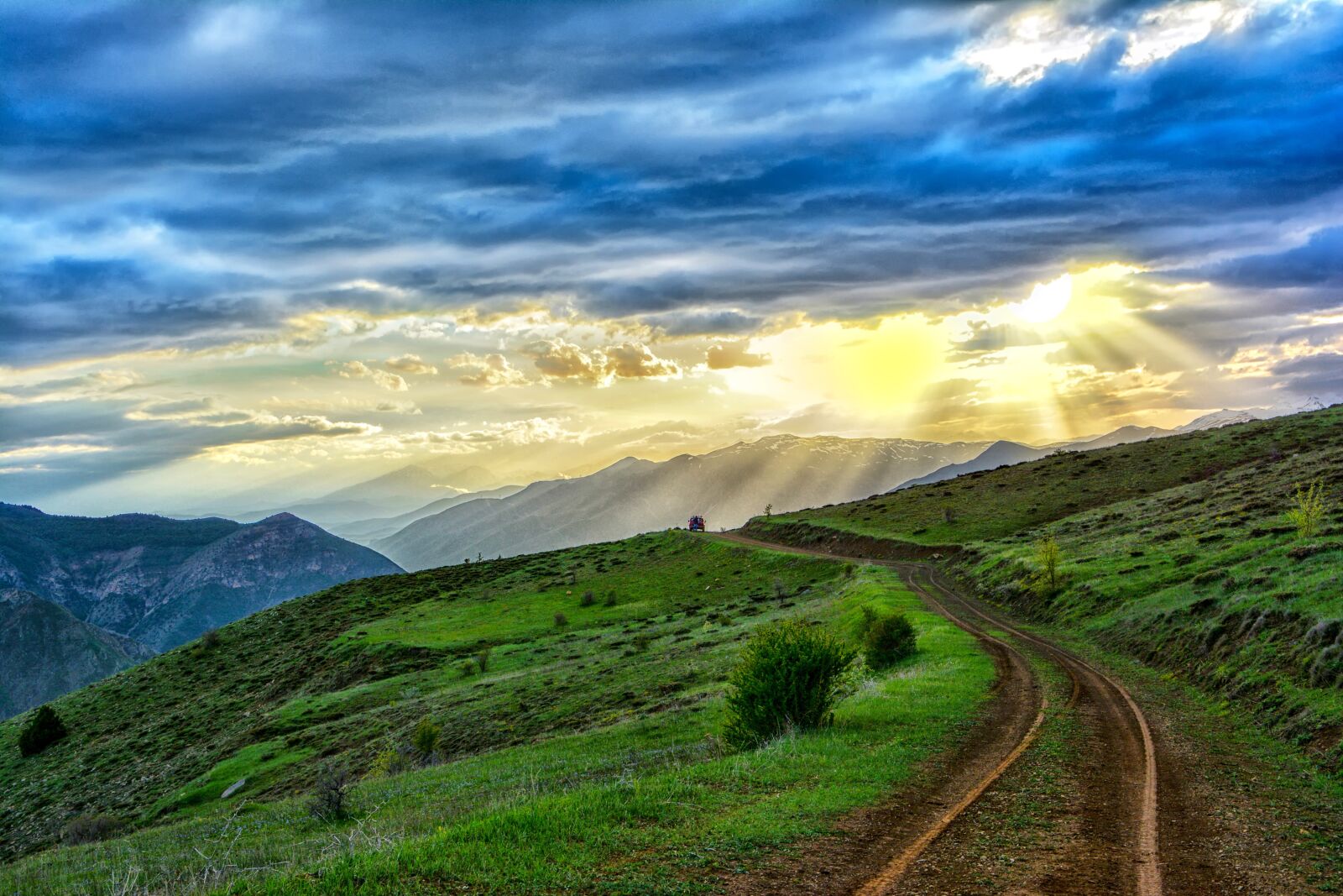 Nikon D7100 sample photo. Clouds, atmosphere, great photography