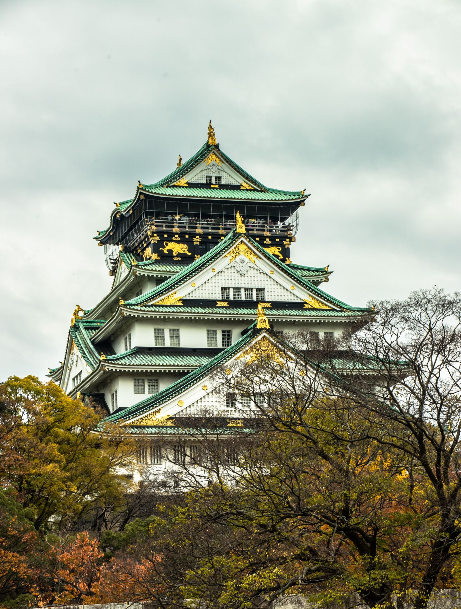 Canon EF-S 18-135mm F3.5-5.6 IS USM sample photo. Osaka, temple, japan photography