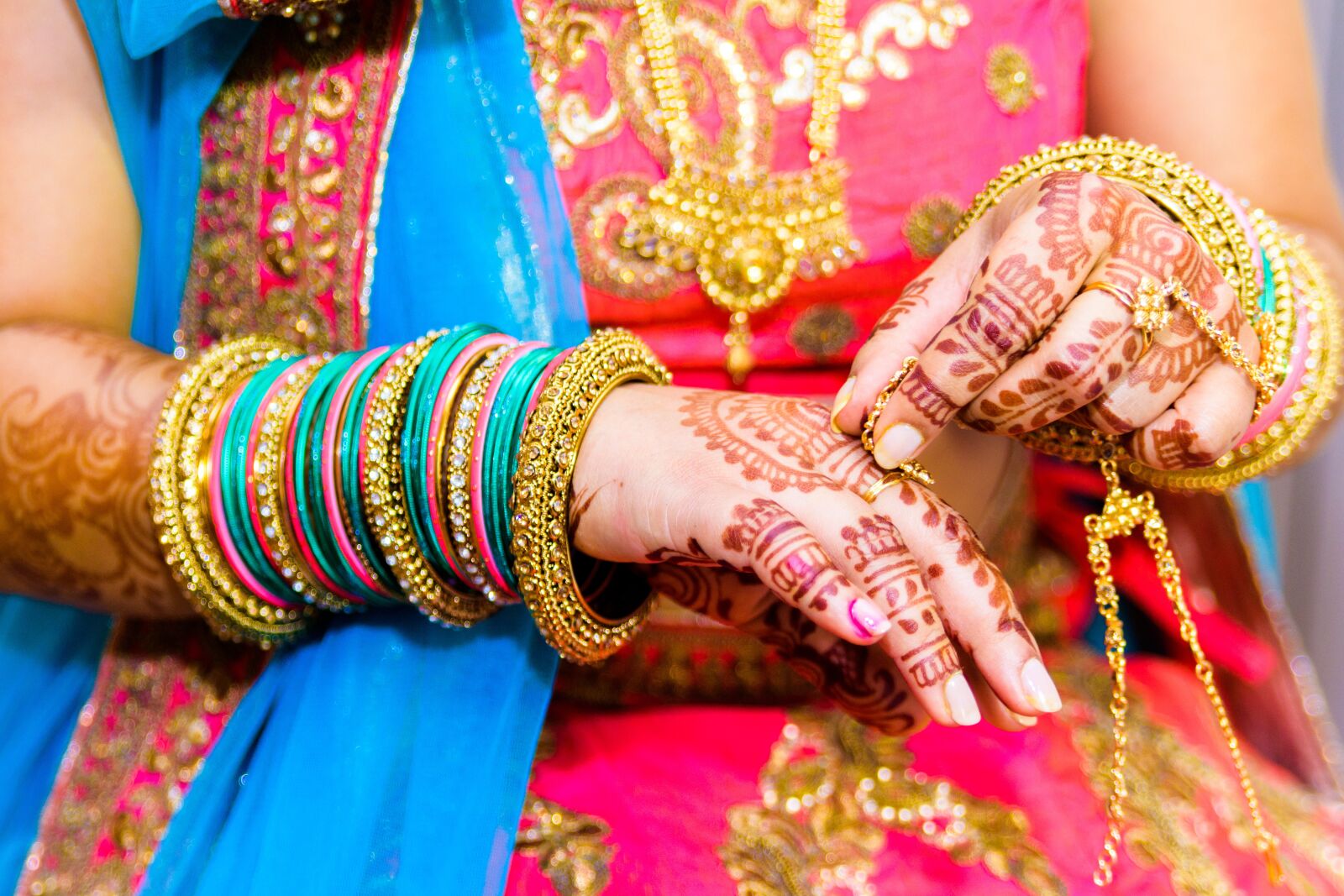 Nikon D7200 sample photo. Mehendi, bangles, wedding photography