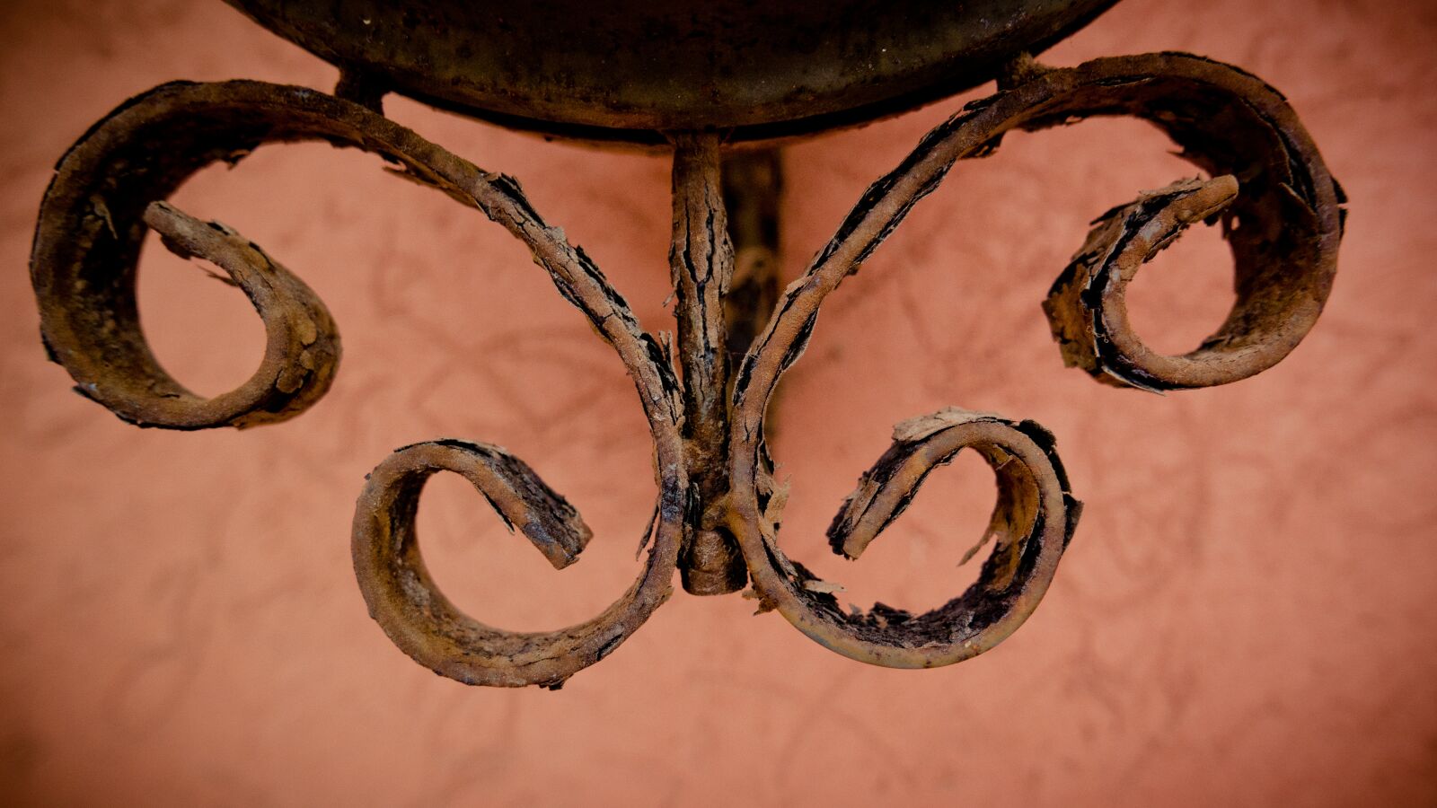 Panasonic Lumix DMC-LX100 sample photo. Ornament, iron sheet, mount photography