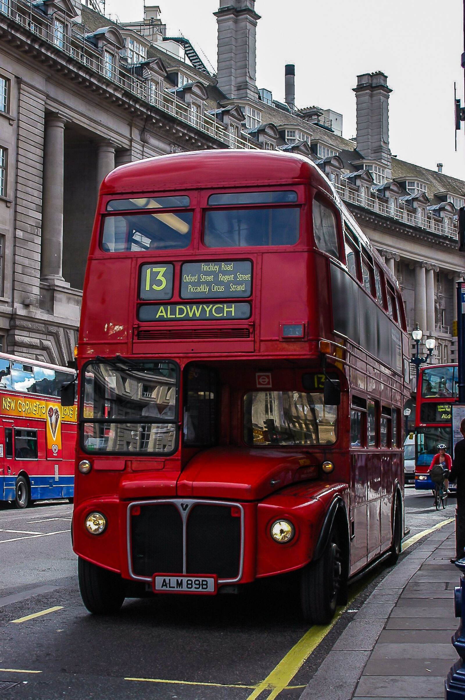Nikon D70 sample photo. London, britain, bus photography