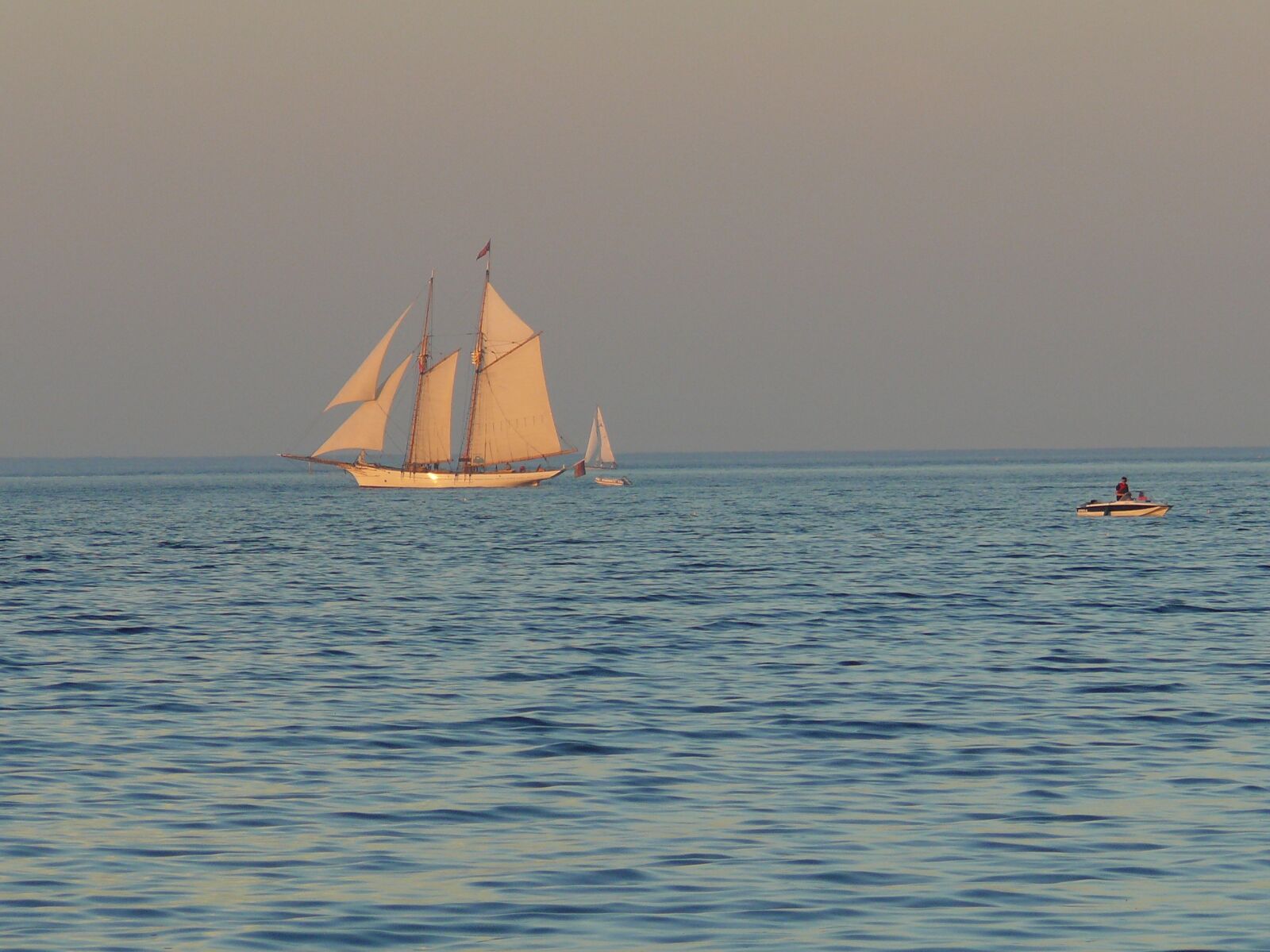 Panasonic DMC-FZ50 sample photo. Sailing vessel, sunset, baltic photography