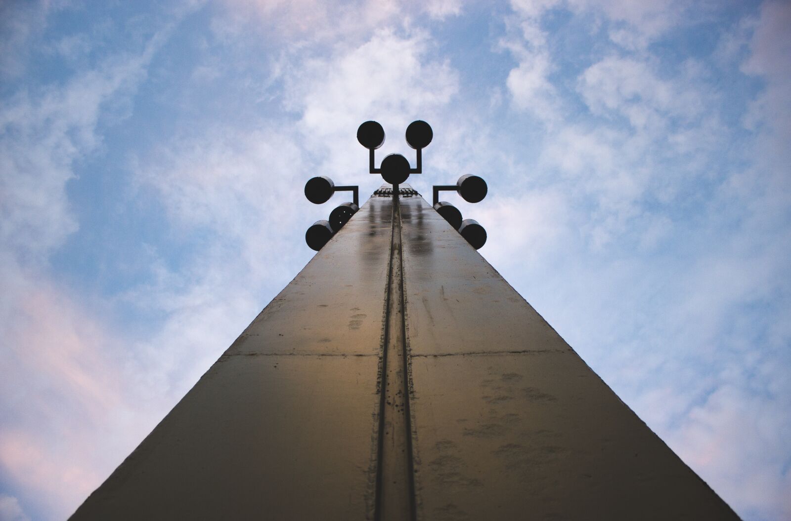 Canon EOS 600D (Rebel EOS T3i / EOS Kiss X5) sample photo. Street, lamp, streetlight photography