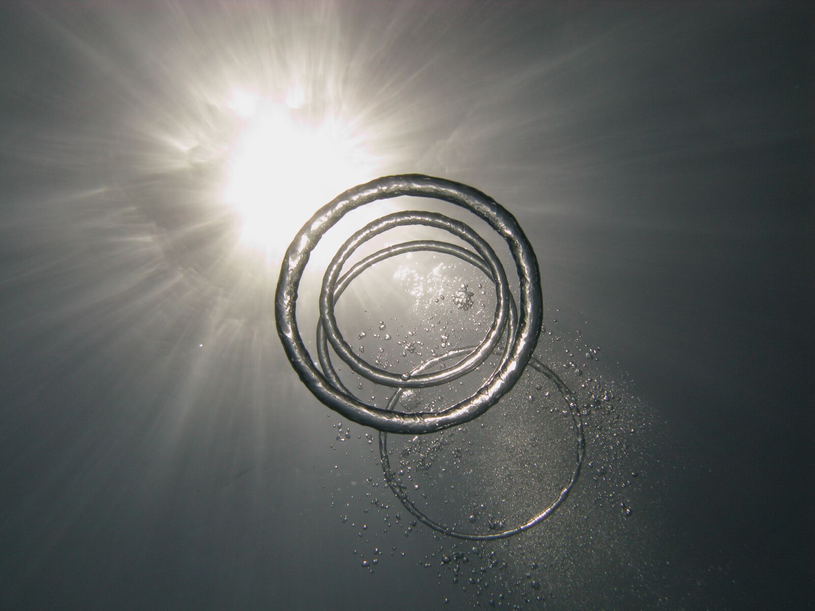 Canon POWERSHOT G9 sample photo. Rings, bubbles, egypt photography