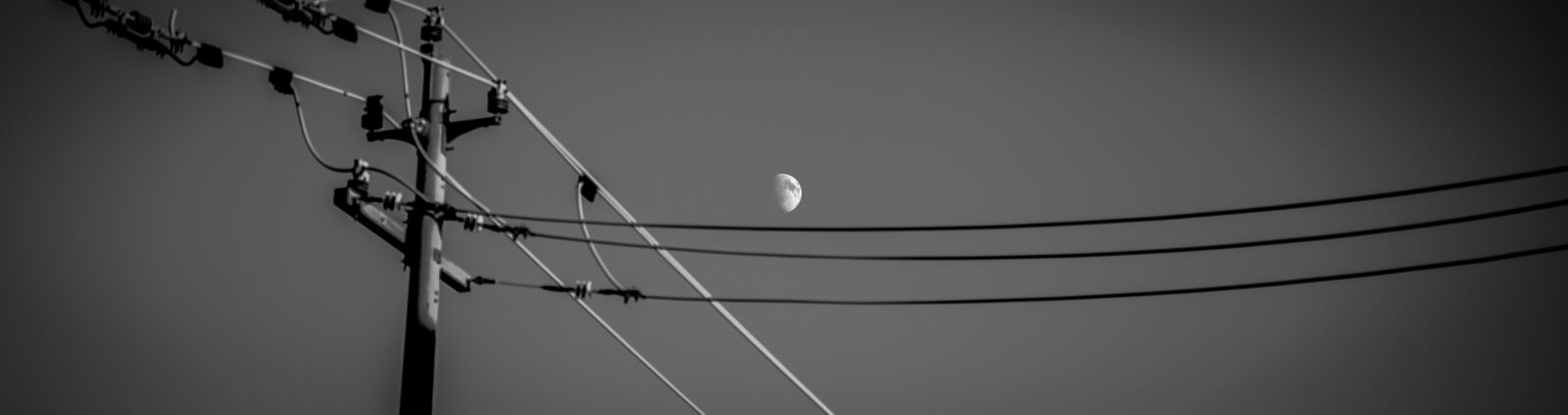 Canon EOS 5D Mark II + Canon EF 100mm F2.8 Macro USM sample photo. Sky, moon, city photography