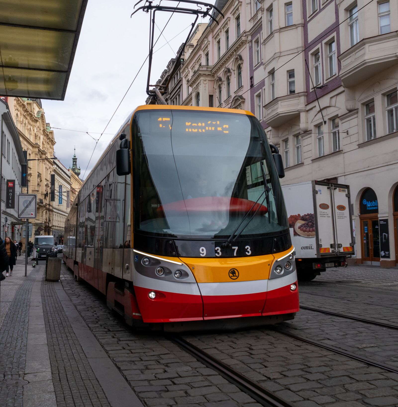 Canon PowerShot G7 X Mark II sample photo. Electric, tram, prague photography
