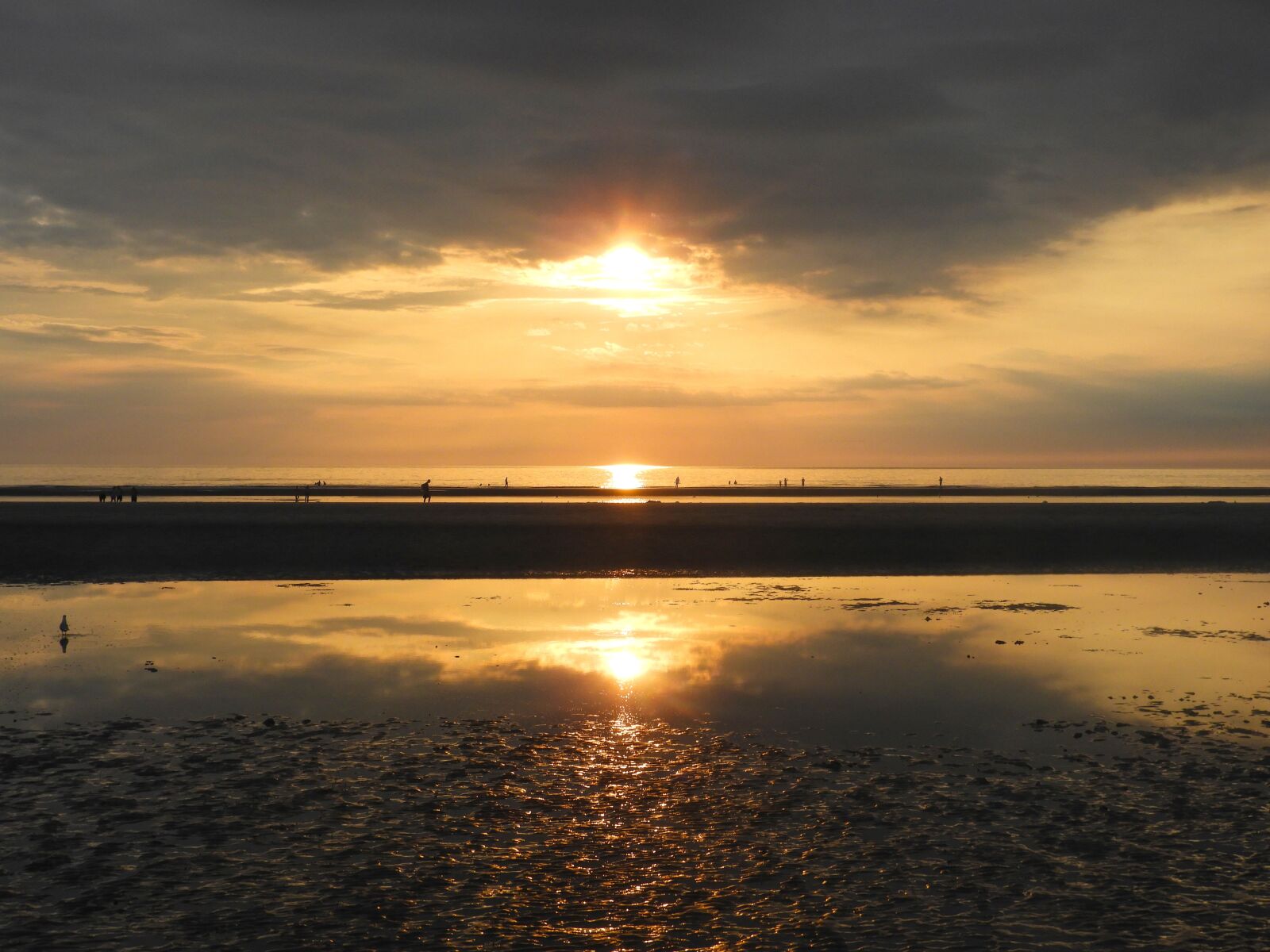 Nikon Coolpix B700 sample photo. Sunset, sea, north sea photography