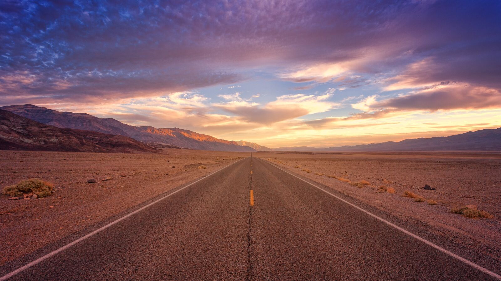 Canon EOS 5D + Canon EF 17-40mm F4L USM sample photo. Road, away, death valley photography
