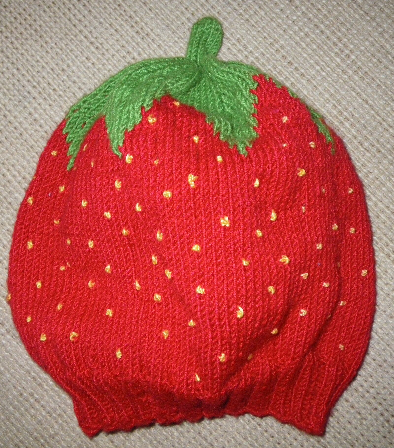 Pentax Optio W60 sample photo. Baby, erstlingsm tze, strawberry photography