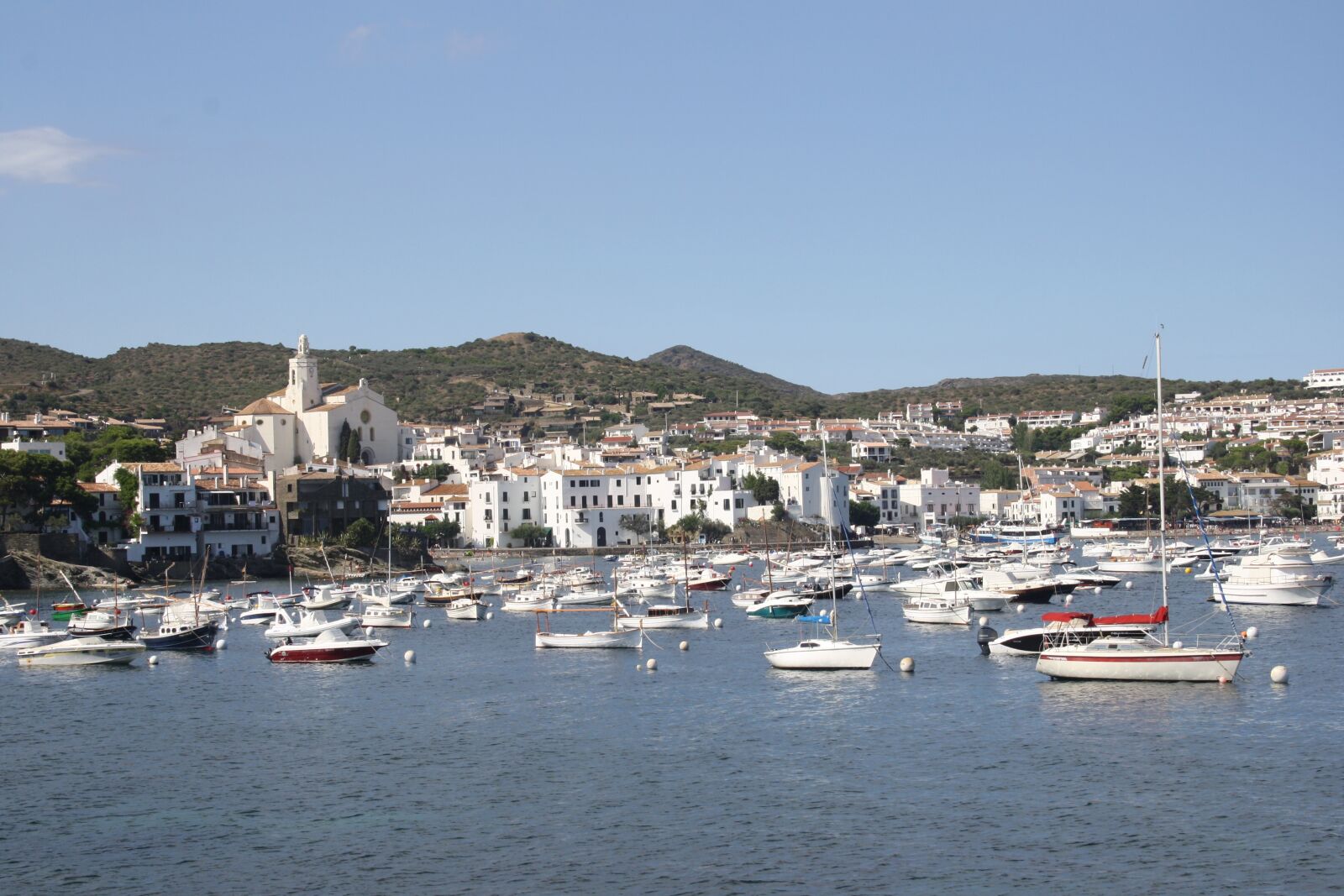 Canon EOS 1000D (EOS Digital Rebel XS / EOS Kiss F) sample photo. Spain, costa brava, cadaqu photography
