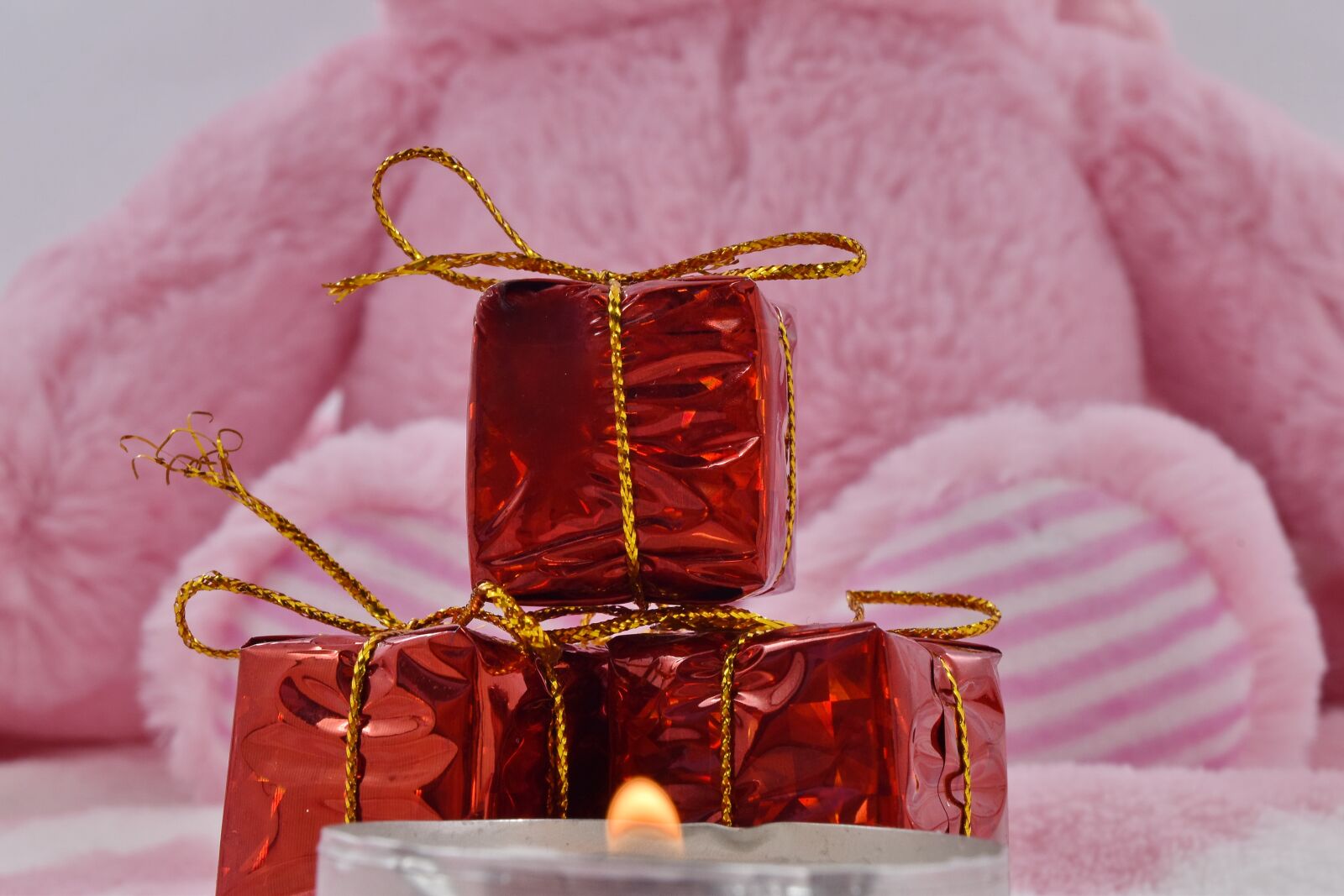 Nikon D5500 sample photo. Birthday, boxes, gifts, surprise photography