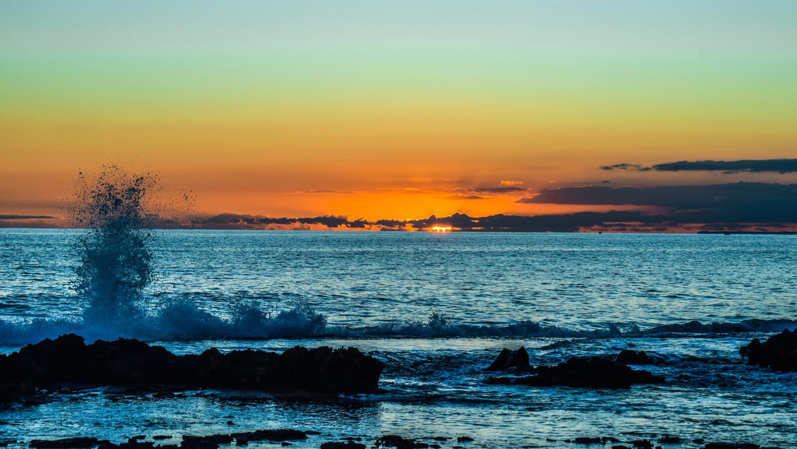 Nikon D3300 sample photo. Sunset, rocky coast, wave photography