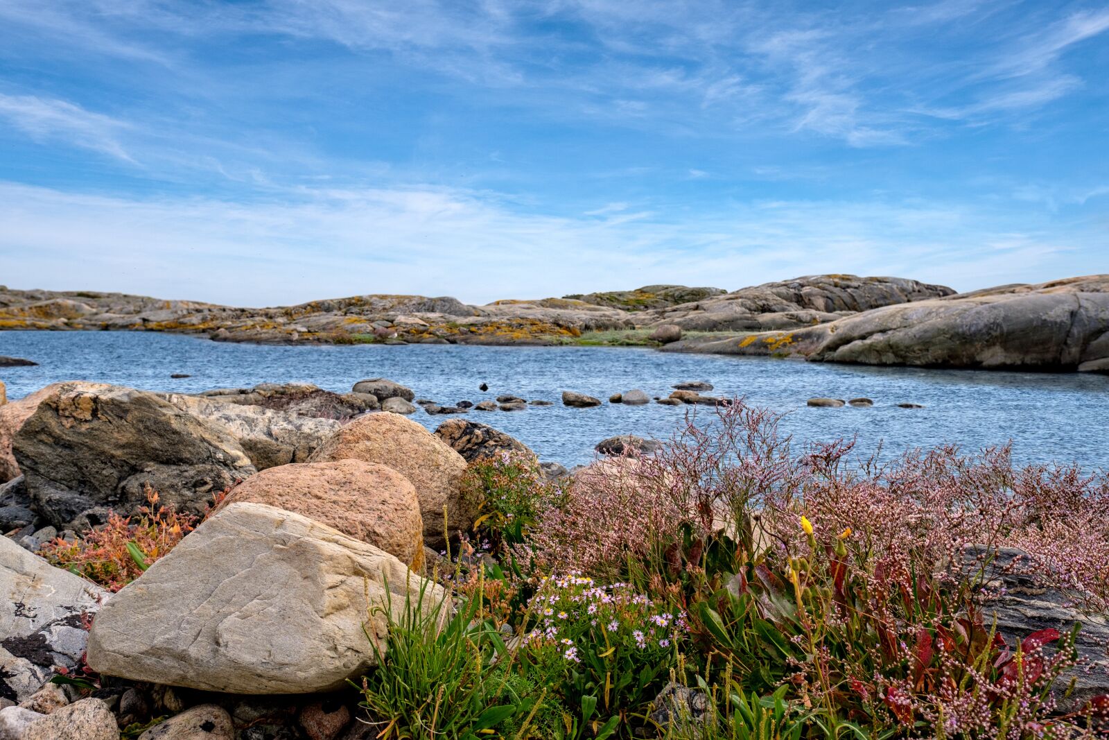 Fujifilm X-T2 + Fujifilm XF 16mm F1.4 R WR sample photo. Coast, beach, water photography