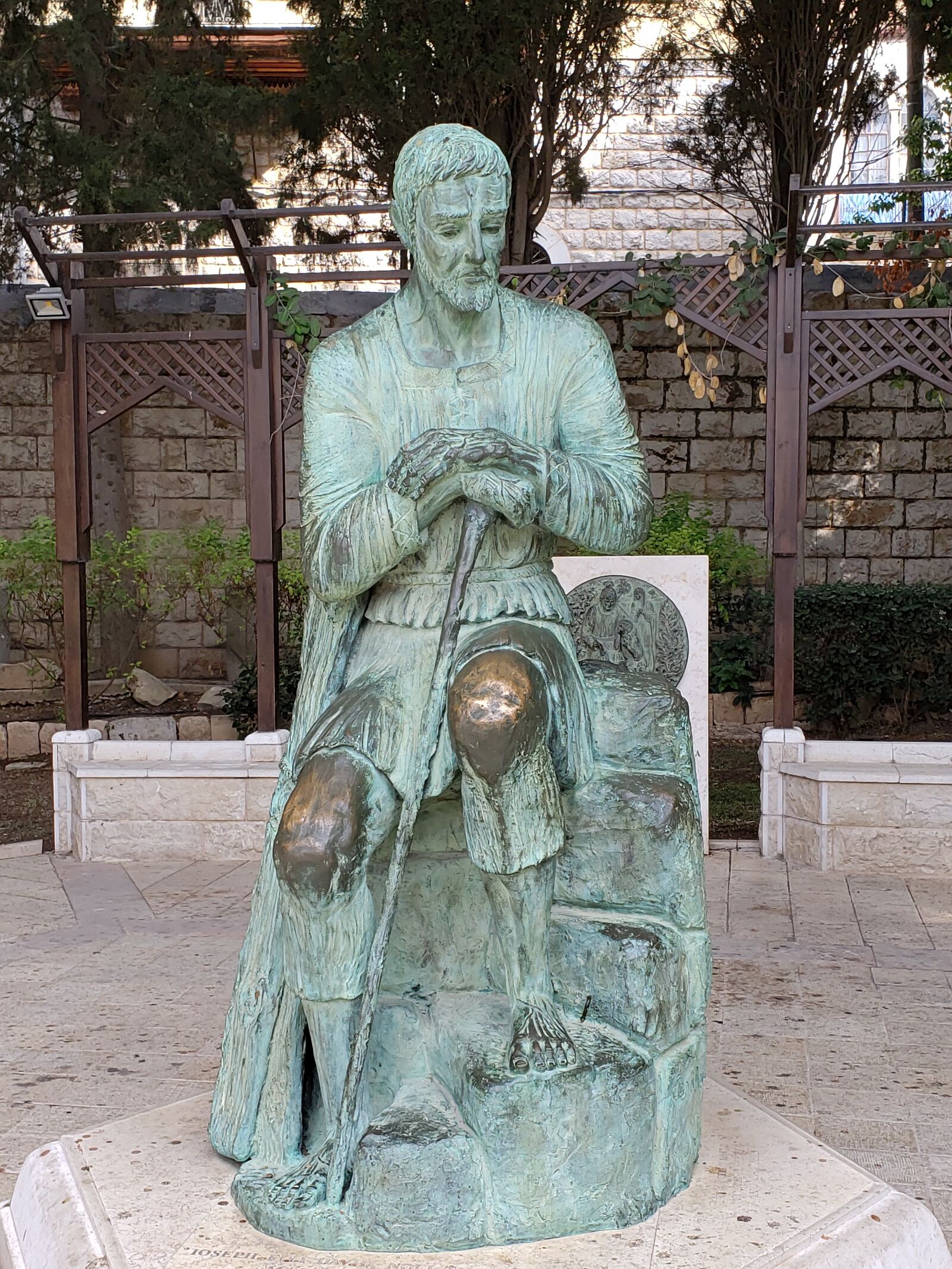 Samsung Galaxy Note9 sample photo. Statue of st, joseph photography