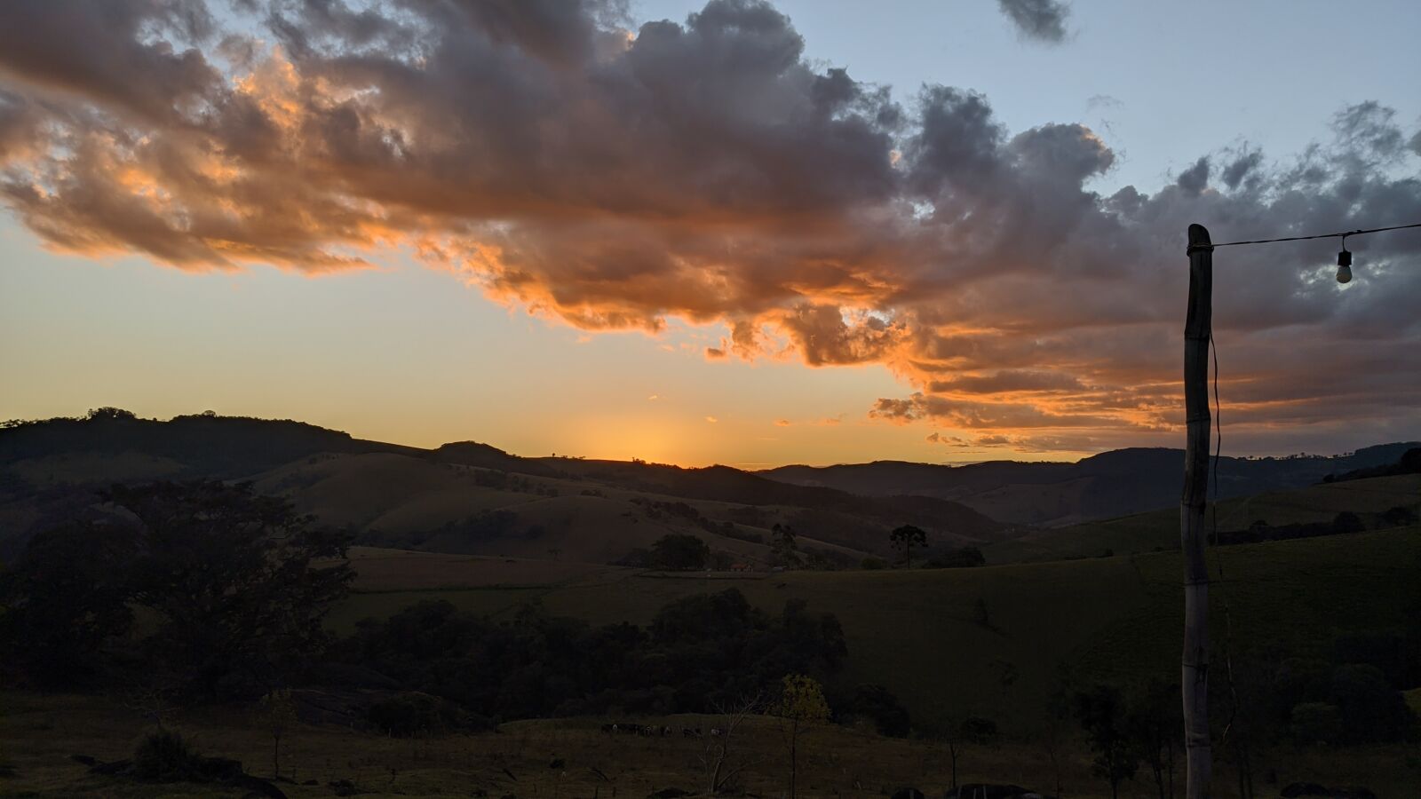 Xiaomi MI 9 sample photo. Clouds, sunset, brazil photography