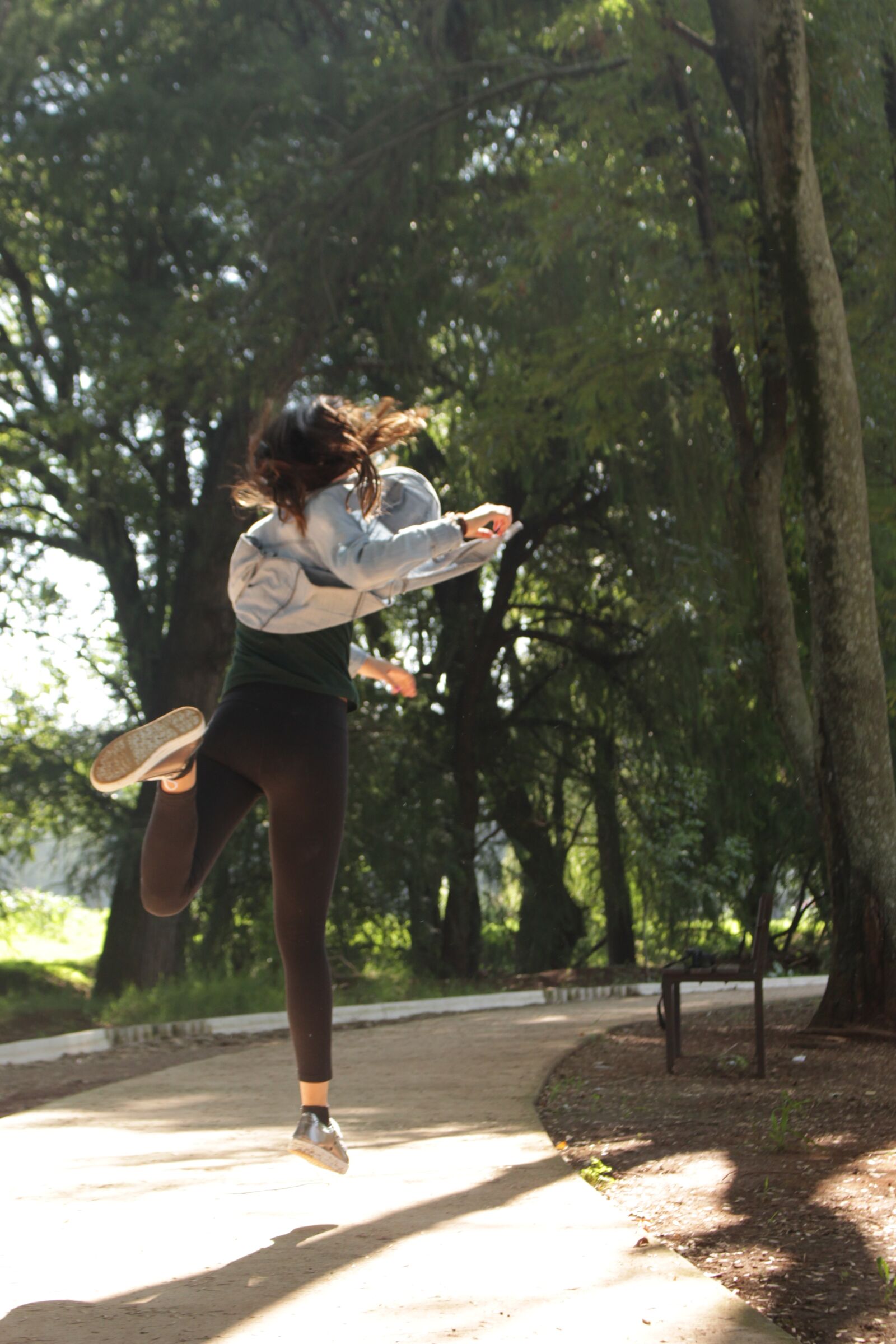 Canon EOS 700D (EOS Rebel T5i / EOS Kiss X7i) sample photo. Tumblr, movement, jump photography