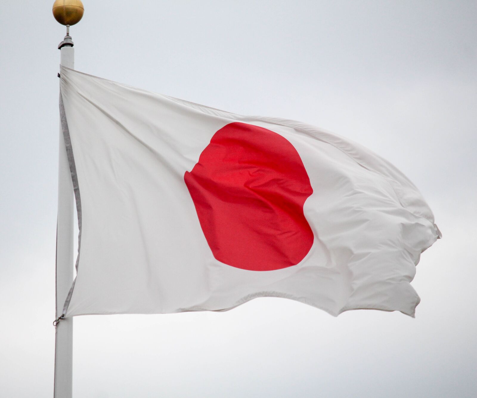 Canon EOS 700D (EOS Rebel T5i / EOS Kiss X7i) sample photo. Flag, wind, banner photography