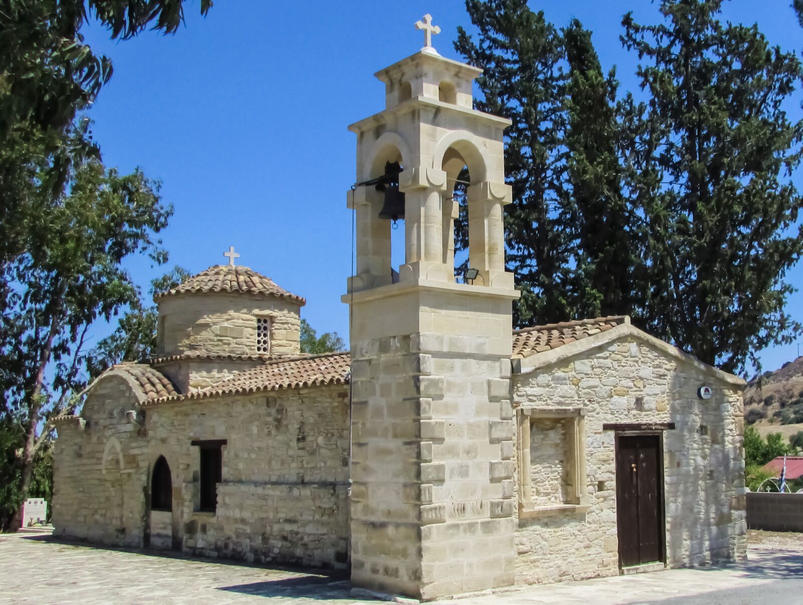Canon PowerShot SX400 IS sample photo. Cyprus, alaminos, church photography