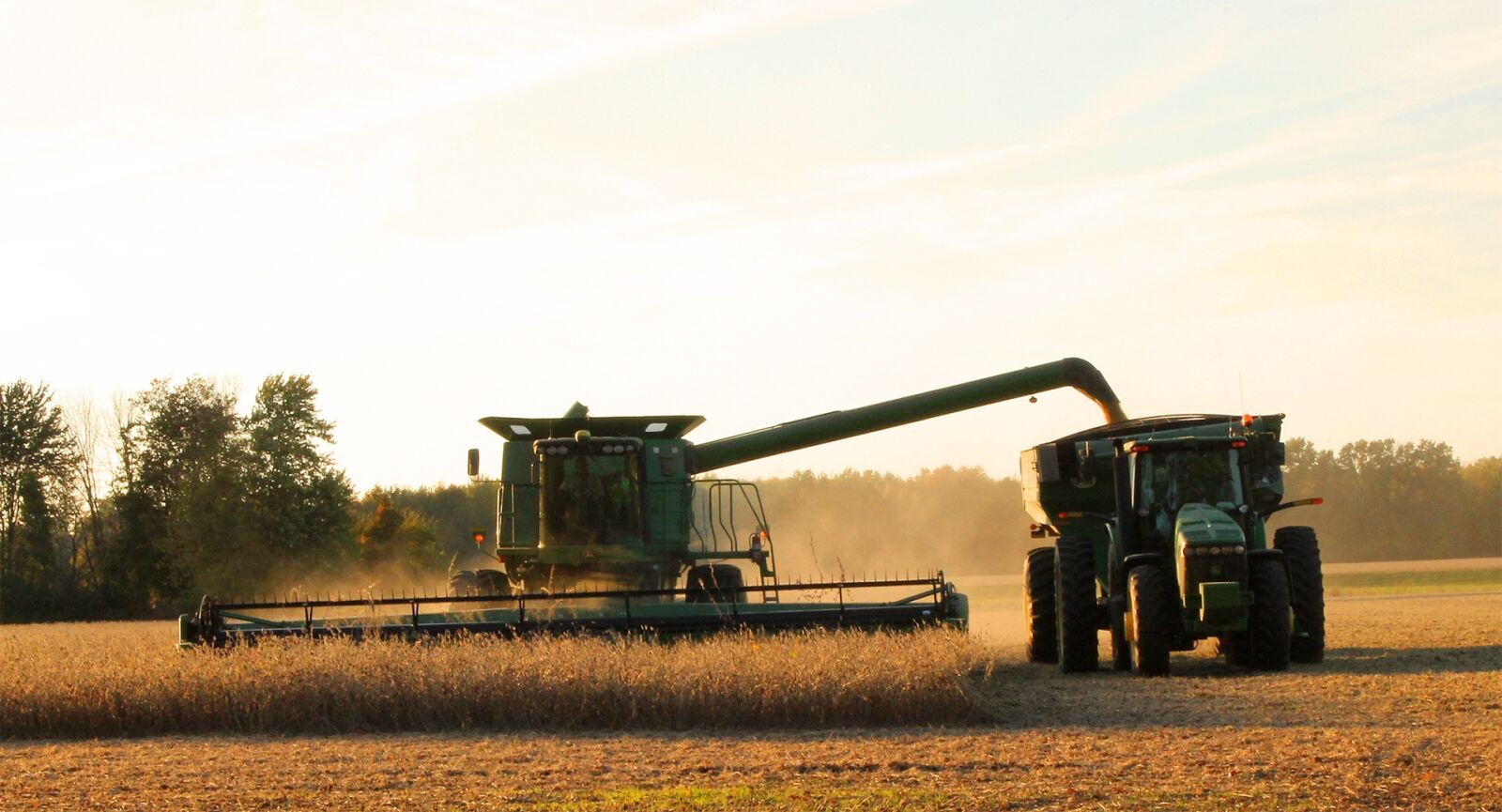Canon EOS 1100D (EOS Rebel T3 / EOS Kiss X50) sample photo. Harvest, harvester, teamwork photography