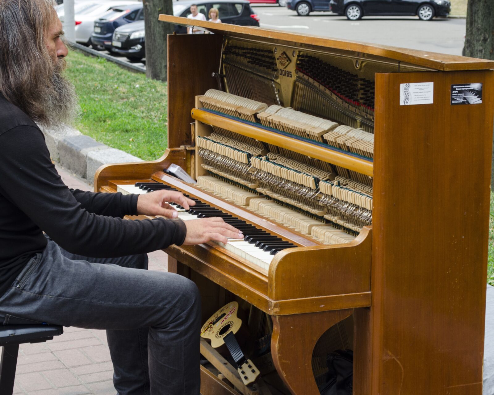 Nikon D5100 sample photo. Pianist, piano, keys photography