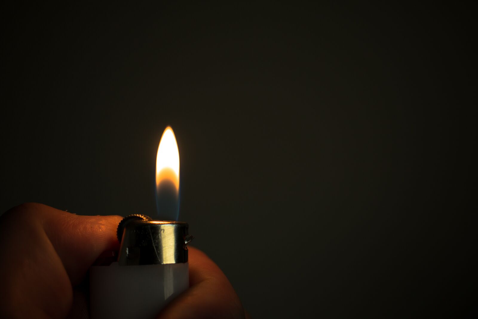 Canon EOS 70D sample photo. Lighter, light, symbol photography