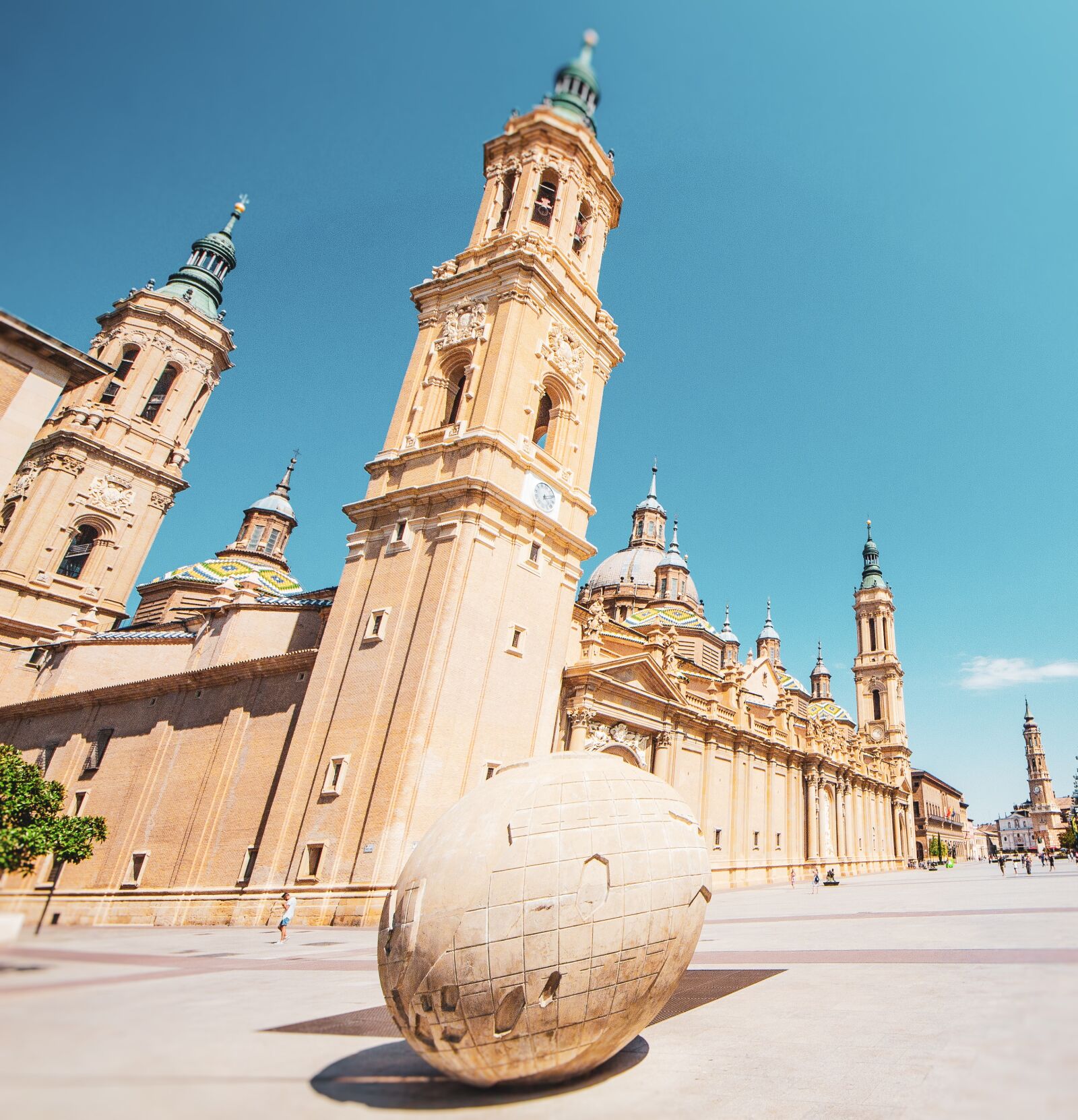 Canon EOS 650D (EOS Rebel T4i / EOS Kiss X6i) sample photo. Zaragoza, church, spain photography