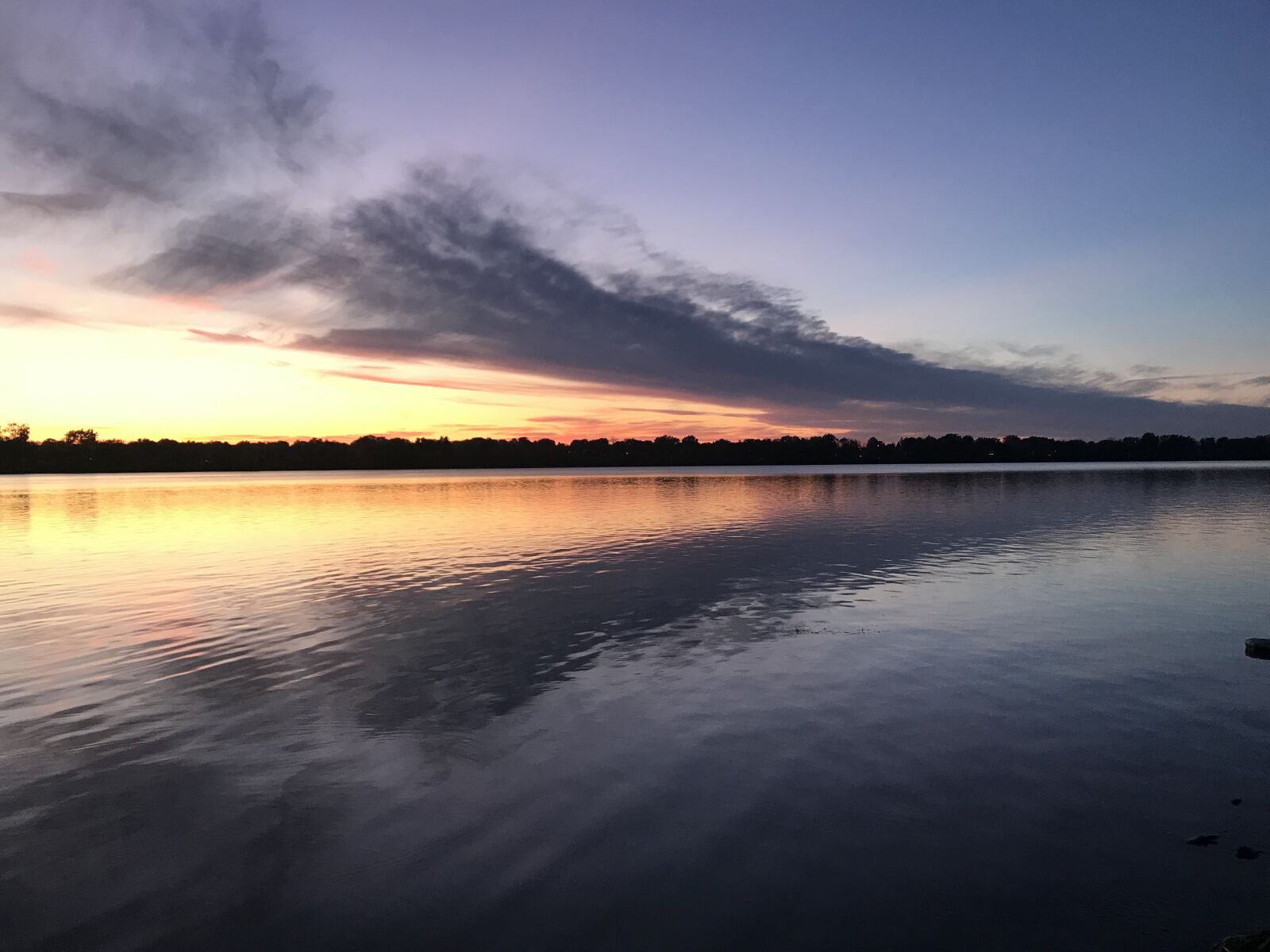 iPhone 7 back camera 3.99mm f/1.8 sample photo. Sea, sky, sunset photography