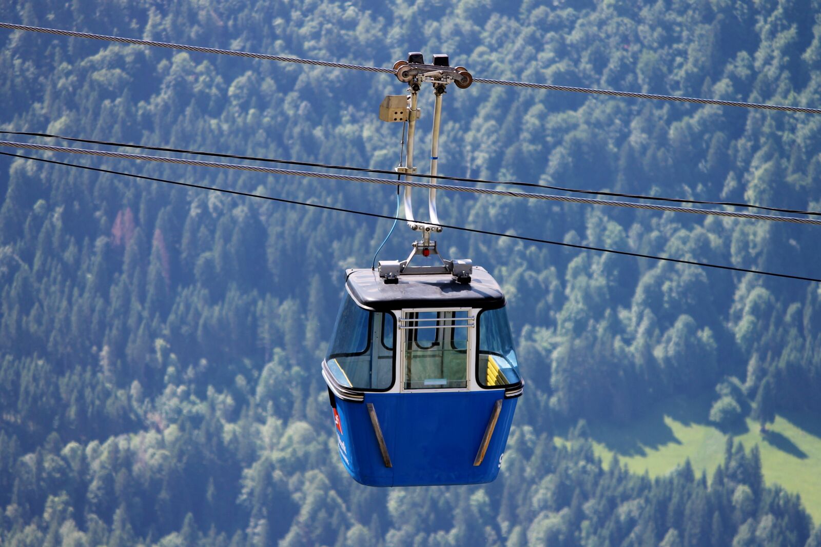 Canon EF-S 55-250mm F4-5.6 IS II sample photo. Cable car, gondola, shuttle photography