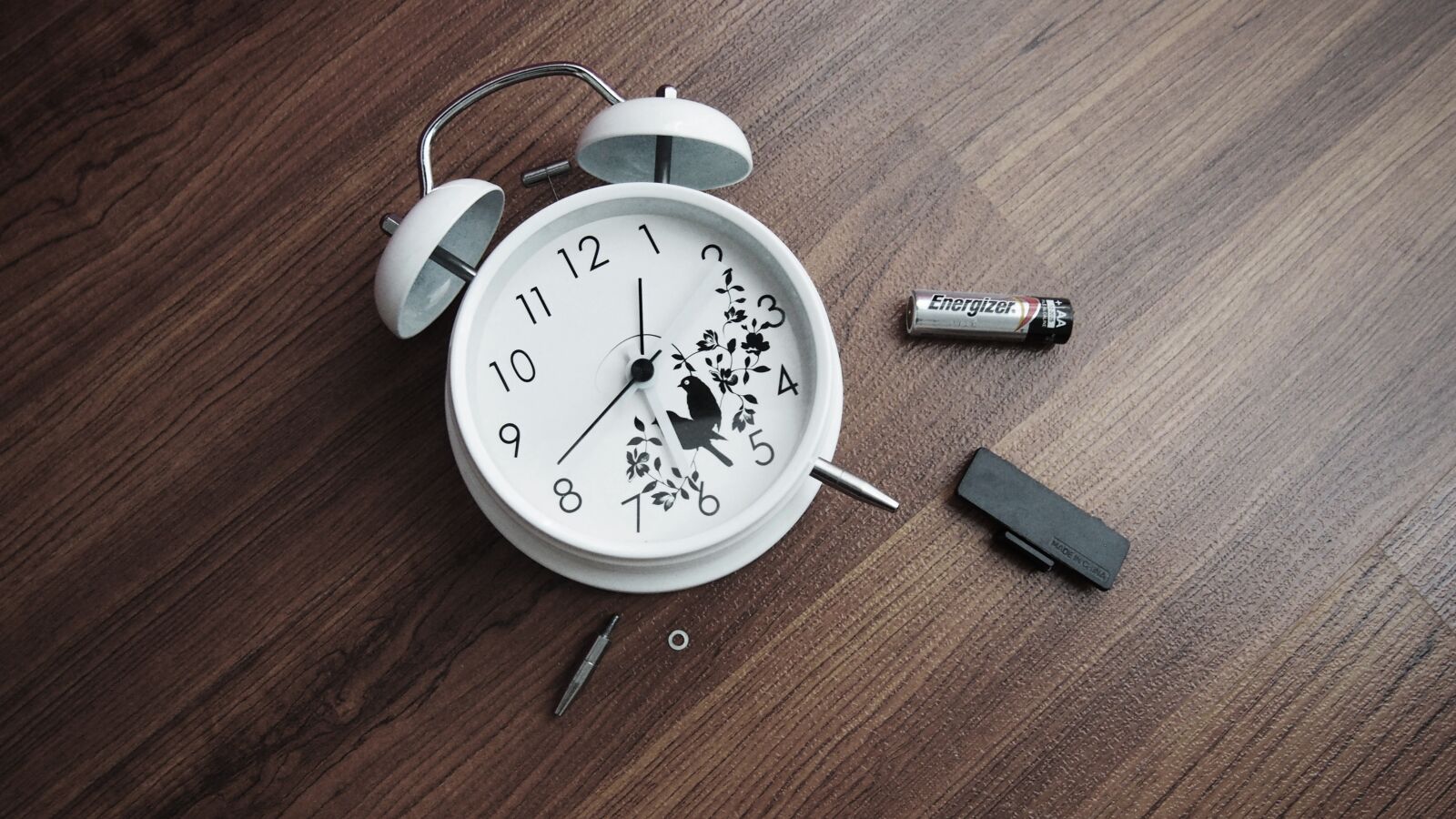 Olympus PEN E-PL6 sample photo. Clock, time, dead photography