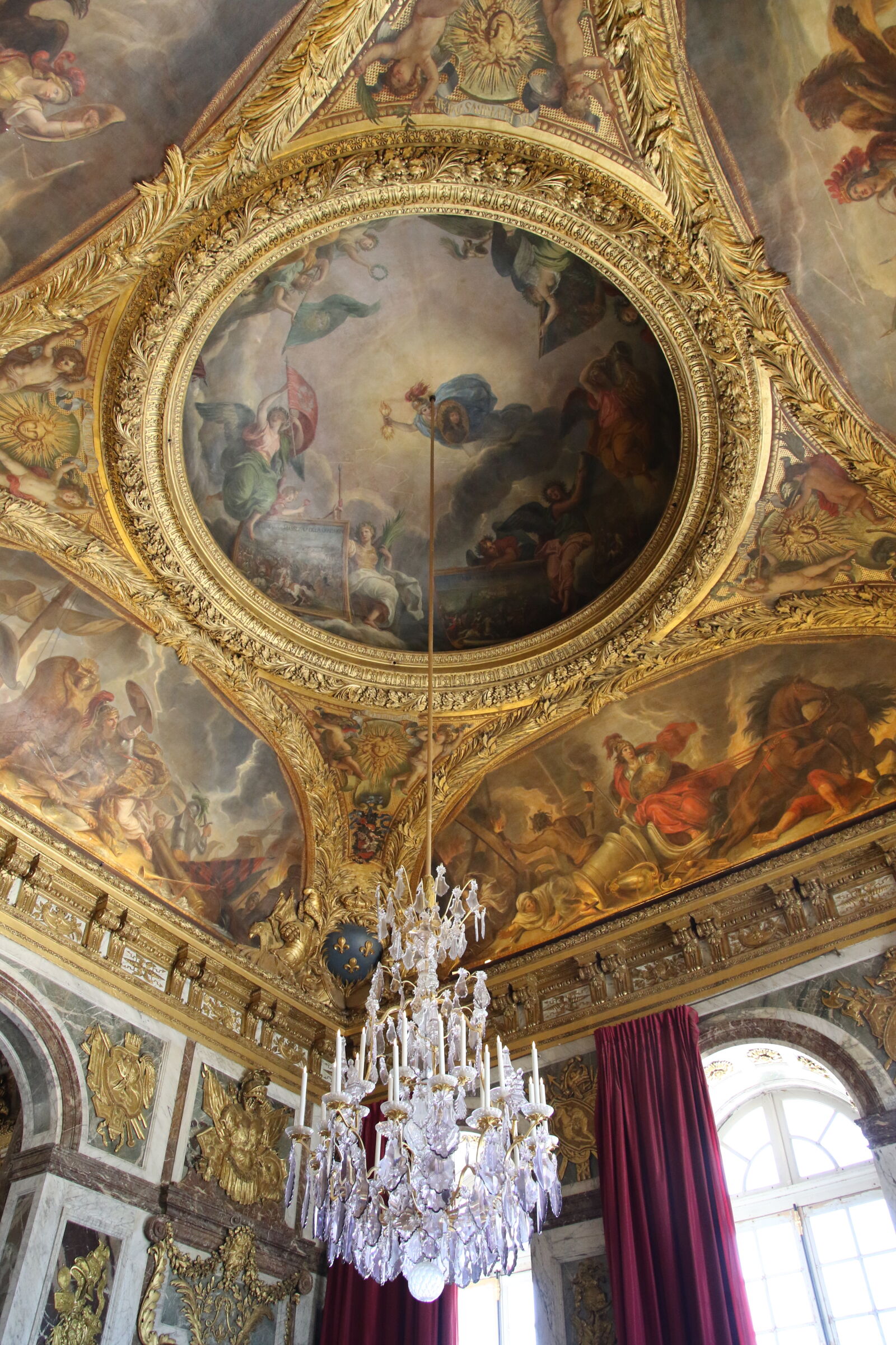 Canon EOS 7D Mark II sample photo. Ceiling, chandelier, france, french photography