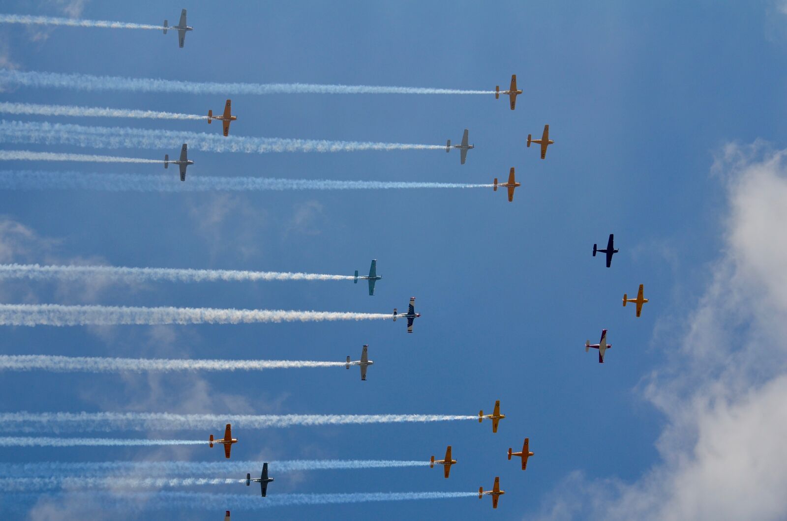 Nikon D5100 sample photo. Airshow, formation, smoke photography