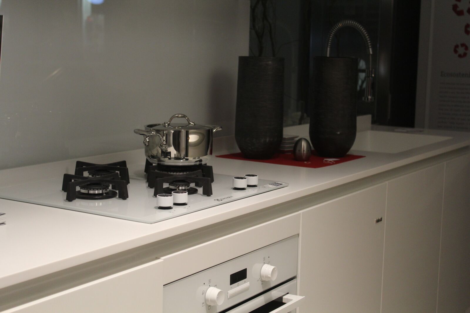 Canon EOS 1200D (EOS Rebel T5 / EOS Kiss X70 / EOS Hi) sample photo. Hob, stove, kitchen photography