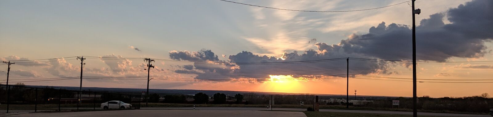 Google Pixel 2 XL sample photo. Texas, sunset, parking lot photography