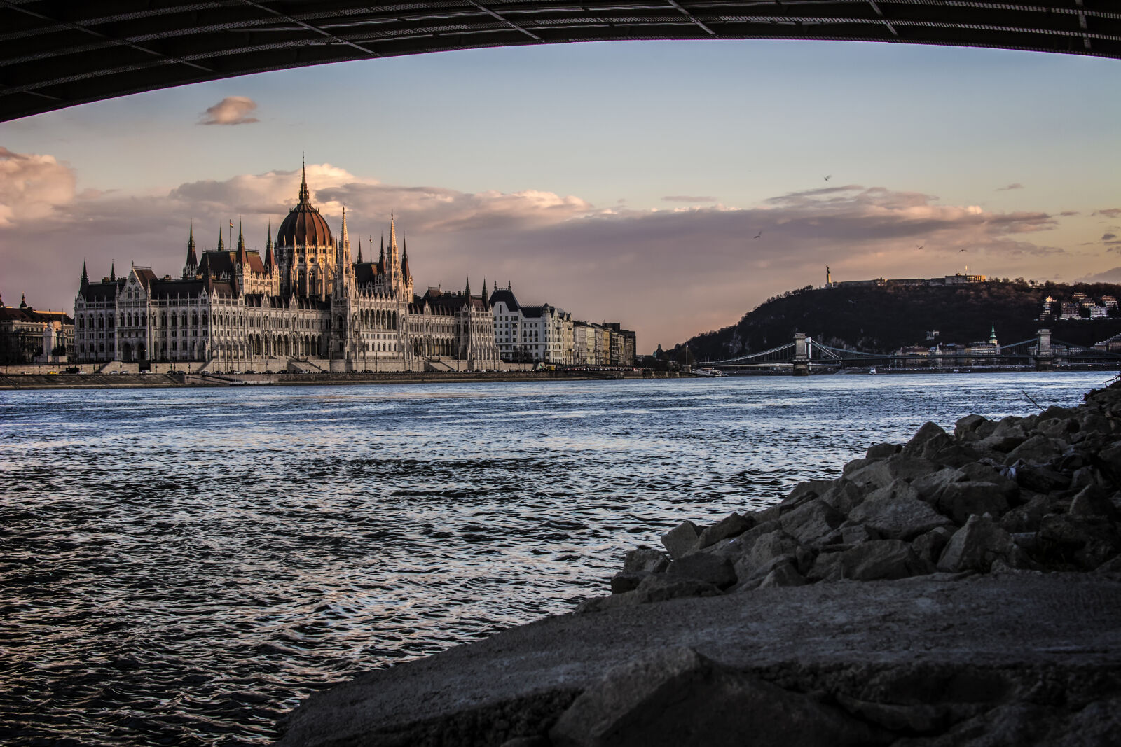 Canon EF 28-135mm F3.5-5.6 IS USM sample photo. Budapest, canon, city, city photography