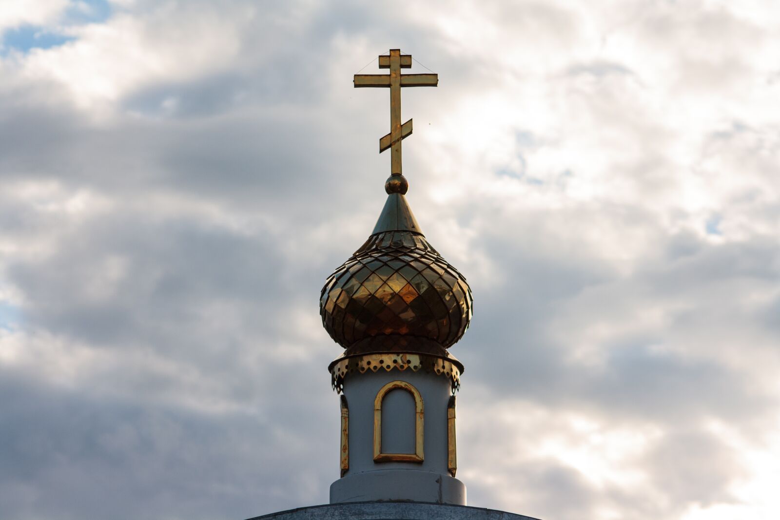 Canon EOS 1000D (EOS Digital Rebel XS / EOS Kiss F) sample photo. Cross, church, orthodoxy photography