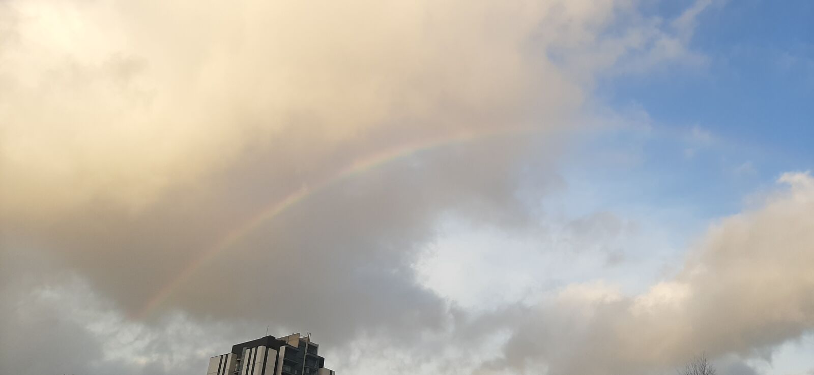Samsung Galaxy A50 sample photo. Aroiris, sky, nubres photography