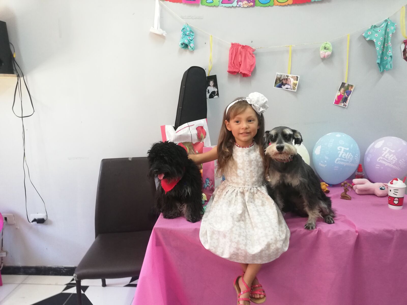 HUAWEI P20 lite sample photo. Party, fun, girl photography