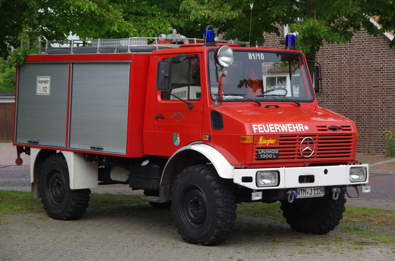 Pentax K-50 sample photo. Fire, unimog, tank fire photography