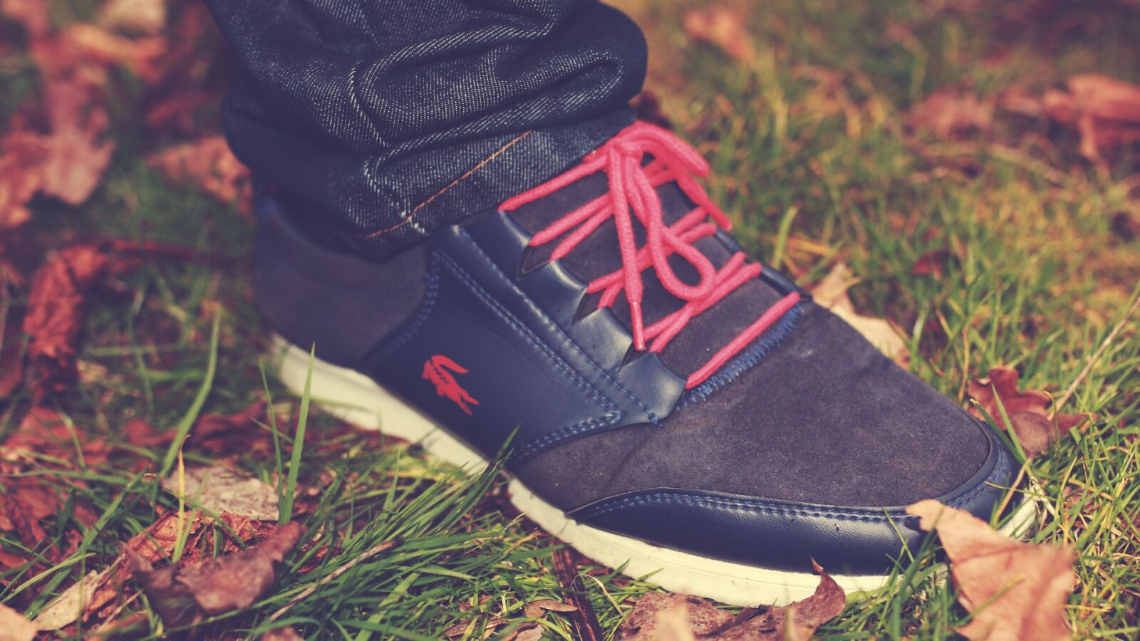 Canon EOS 70D sample photo. Lacoste, trainers, shoes photography