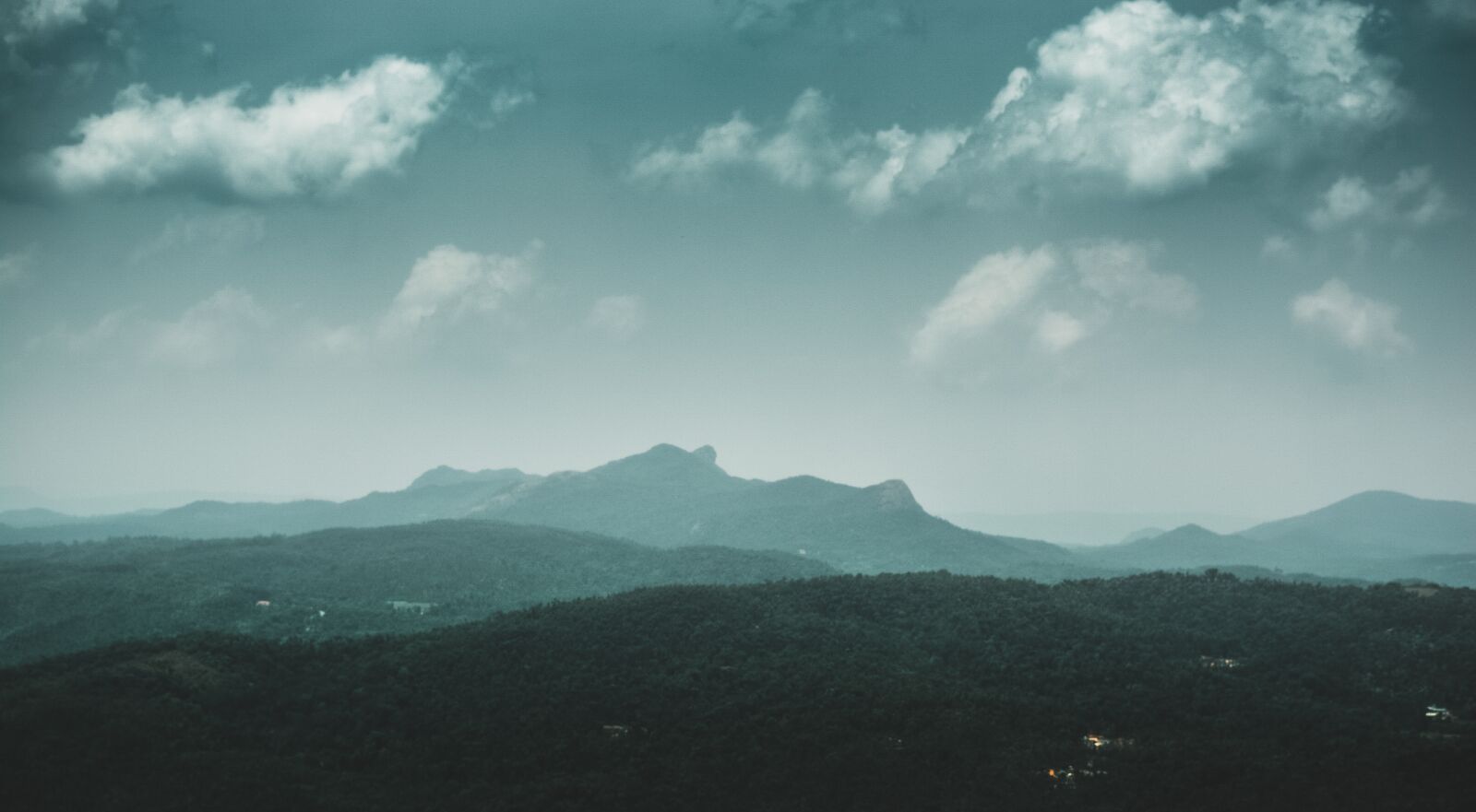 Nikon D5200 sample photo. Landscape, cloud formation, green photography