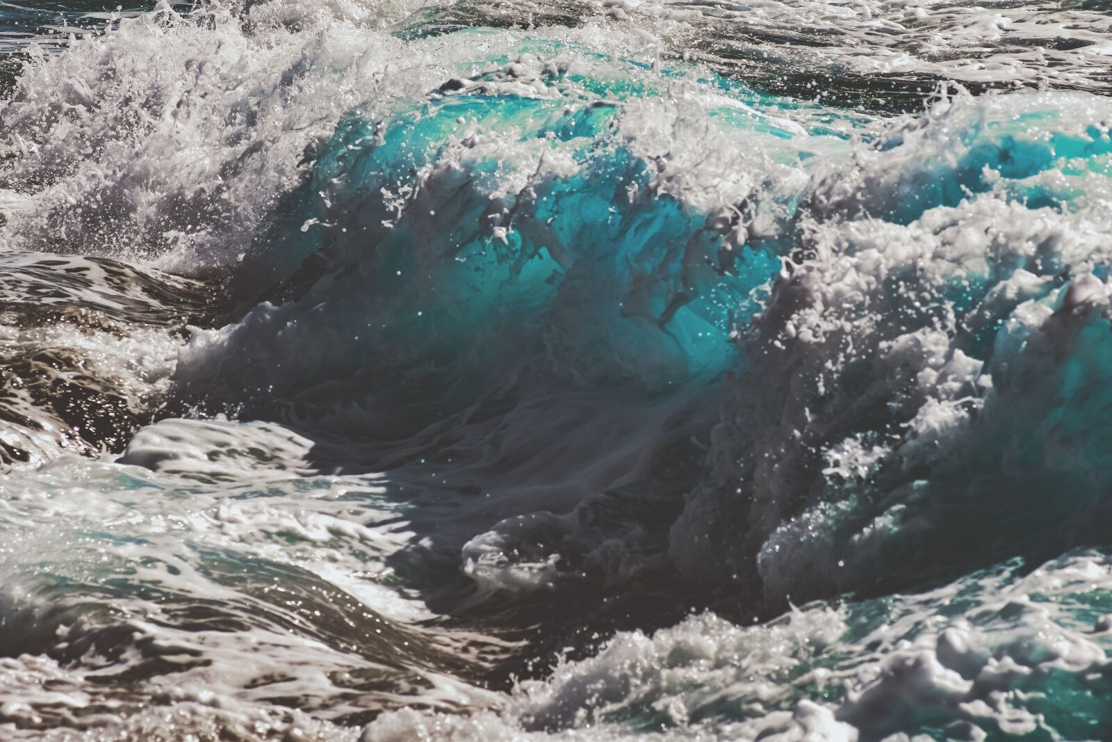 Nikon D3300 sample photo. Wave, crashing, smashing photography