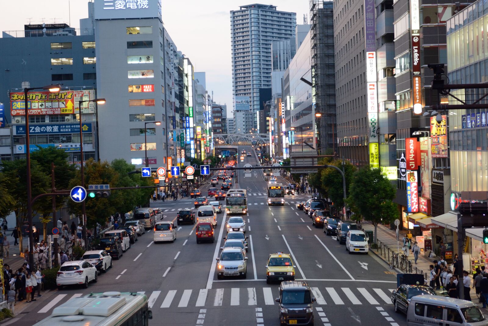 Nikon D7100 sample photo. Road, city, city street photography