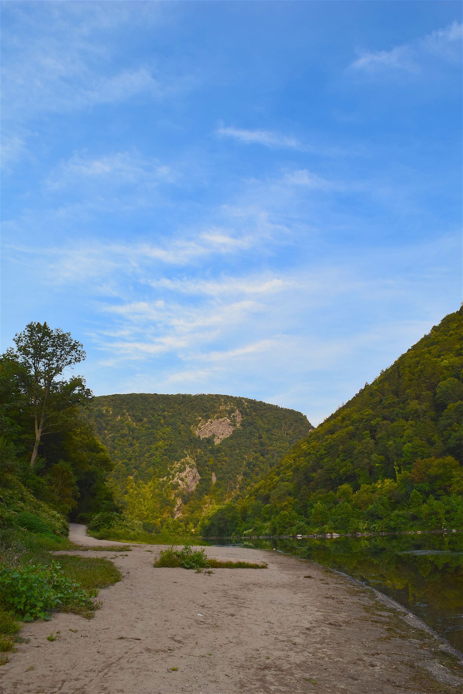 Nikon D3300 sample photo. Mountain, river, shore photography