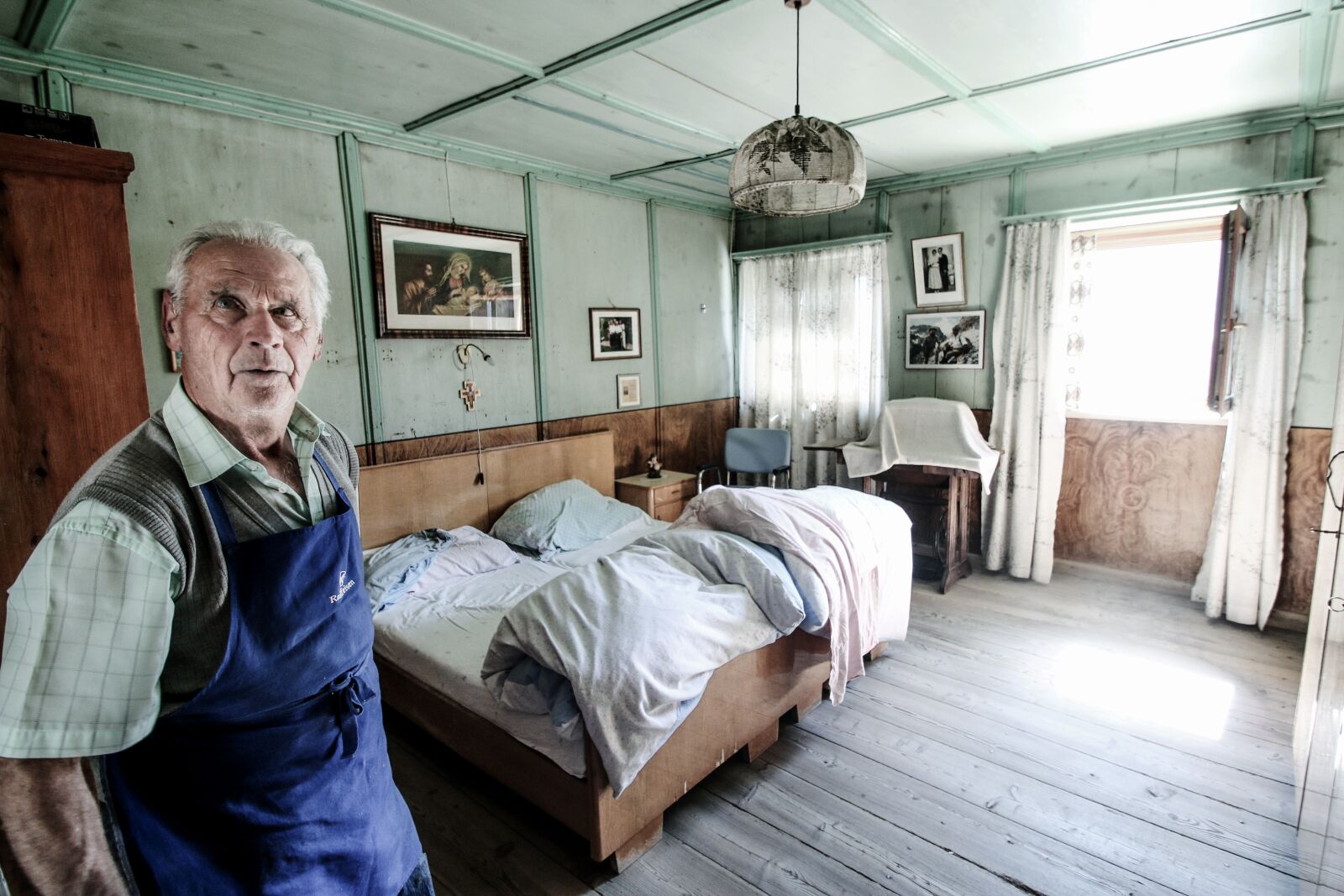 Canon EOS 70D sample photo. Man, old man, face photography