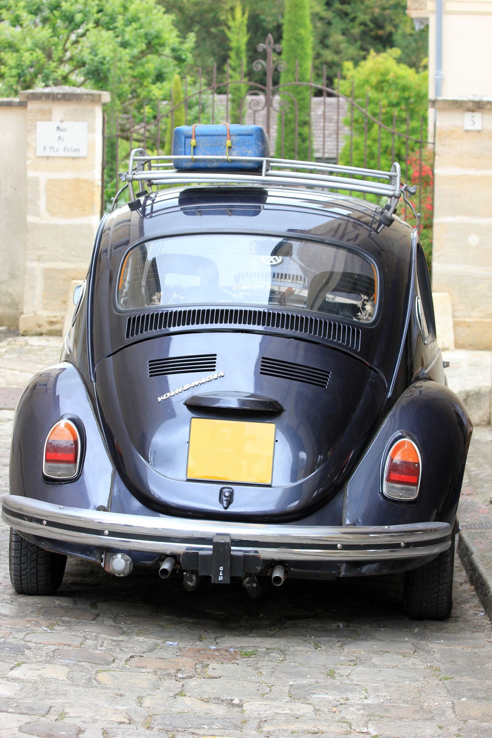 Canon EOS 550D (EOS Rebel T2i / EOS Kiss X4) sample photo. Car, former, automobile photography