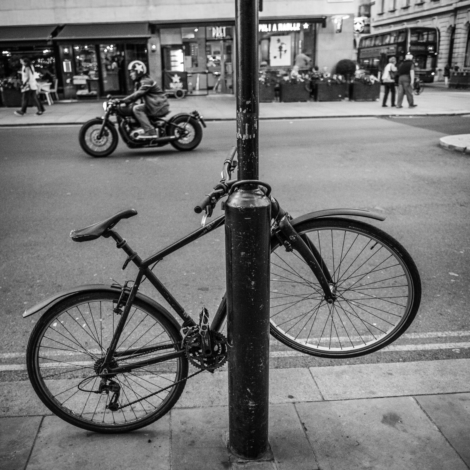 Fujifilm X-T2 sample photo. Two wheeled vehicle, city photography